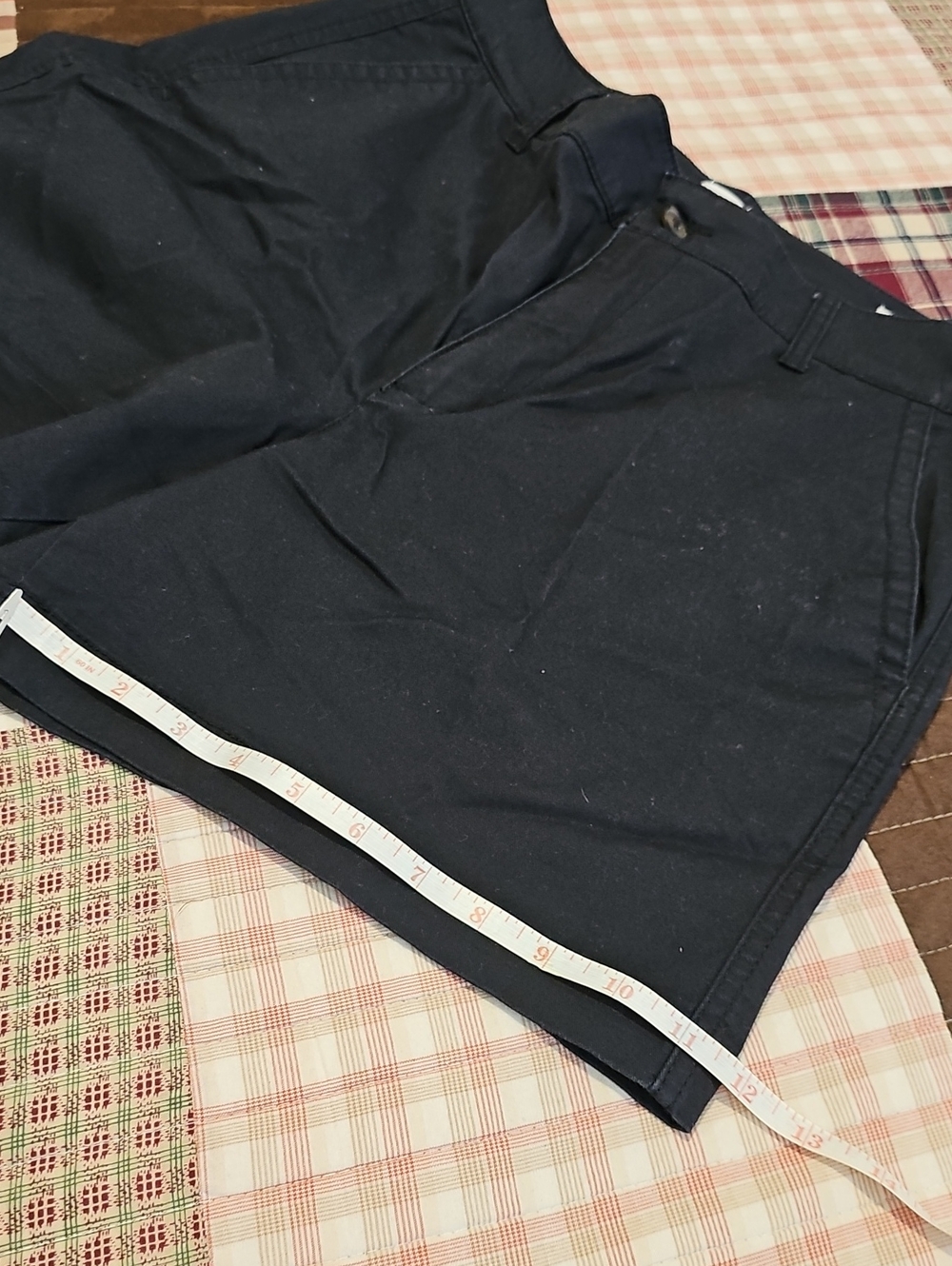 GAP Black Women's Khaki Short - Picture 3 of 4